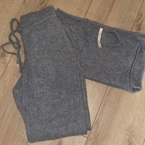 Aritzia Set